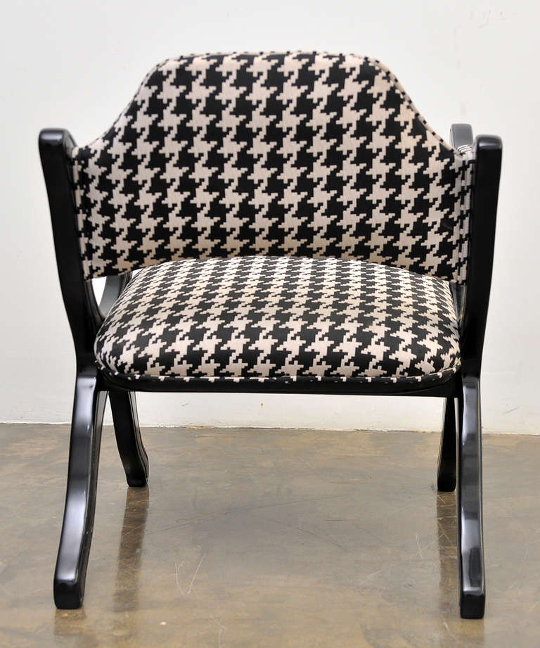 Pair of Black Lacquered Drexel Esperanto Club Chairs In Excellent Condition For Sale In San Diego, CA