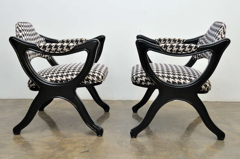 Mid-20th Century Pair of Black Lacquered Drexel Esperanto Club Chairs For Sale