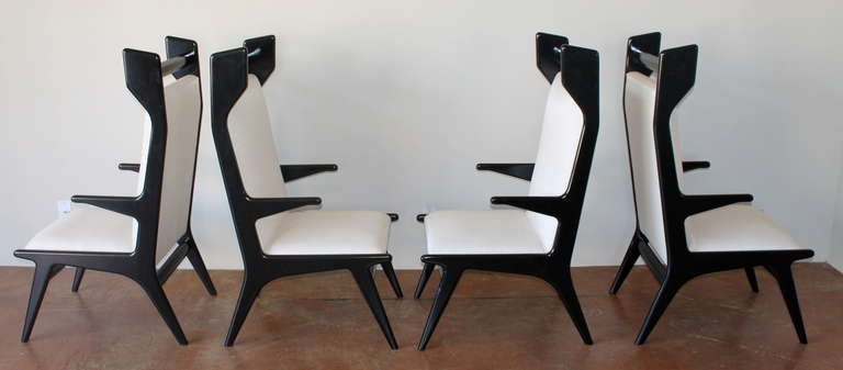 Mid-20th Century Set of Six 1960s Italian Sculptural Dining Chairs For Sale