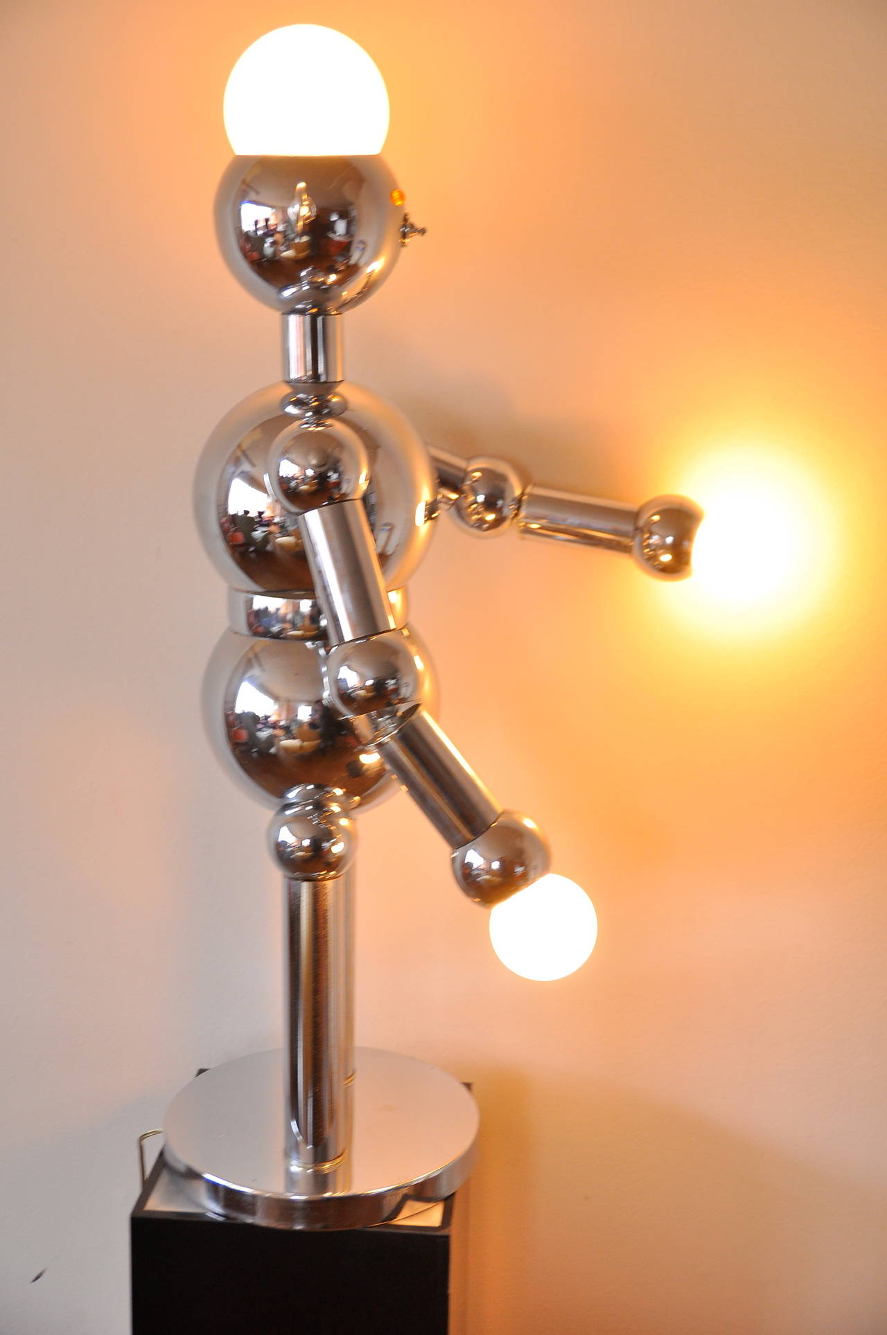 Torino Chrome Robot Lamp Large Size. Italy circa, 1960's. In Good Condition In San Diego, CA