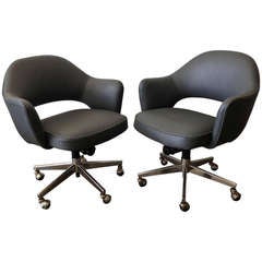 Vintage Leather Saarinen Executive Arm Chairs by Knoll c.1960's