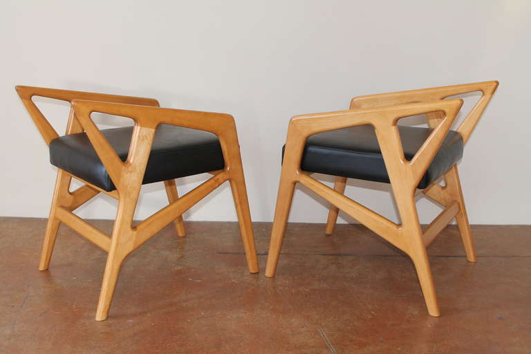 Set of Six Italian Sculptural  Stools In Excellent Condition For Sale In San Diego, CA