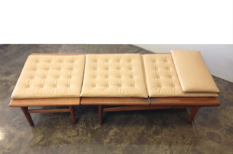 Outstanding Hans Wegner Lounge-Chair/Daybed    (Padouk Wood and Leather) c.1954 1