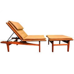 Vintage Outstanding Hans Wegner Lounge-Chair/Daybed    (Padouk Wood and Leather) c.1954