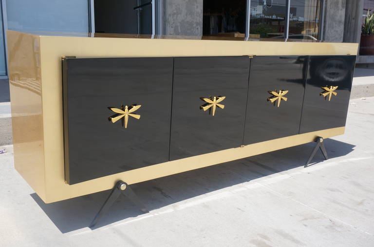 Mid-20th Century Gold Leaf and Black Lacquer Custom Credenza by Arturo Pani, Mexico, 1950 For Sale