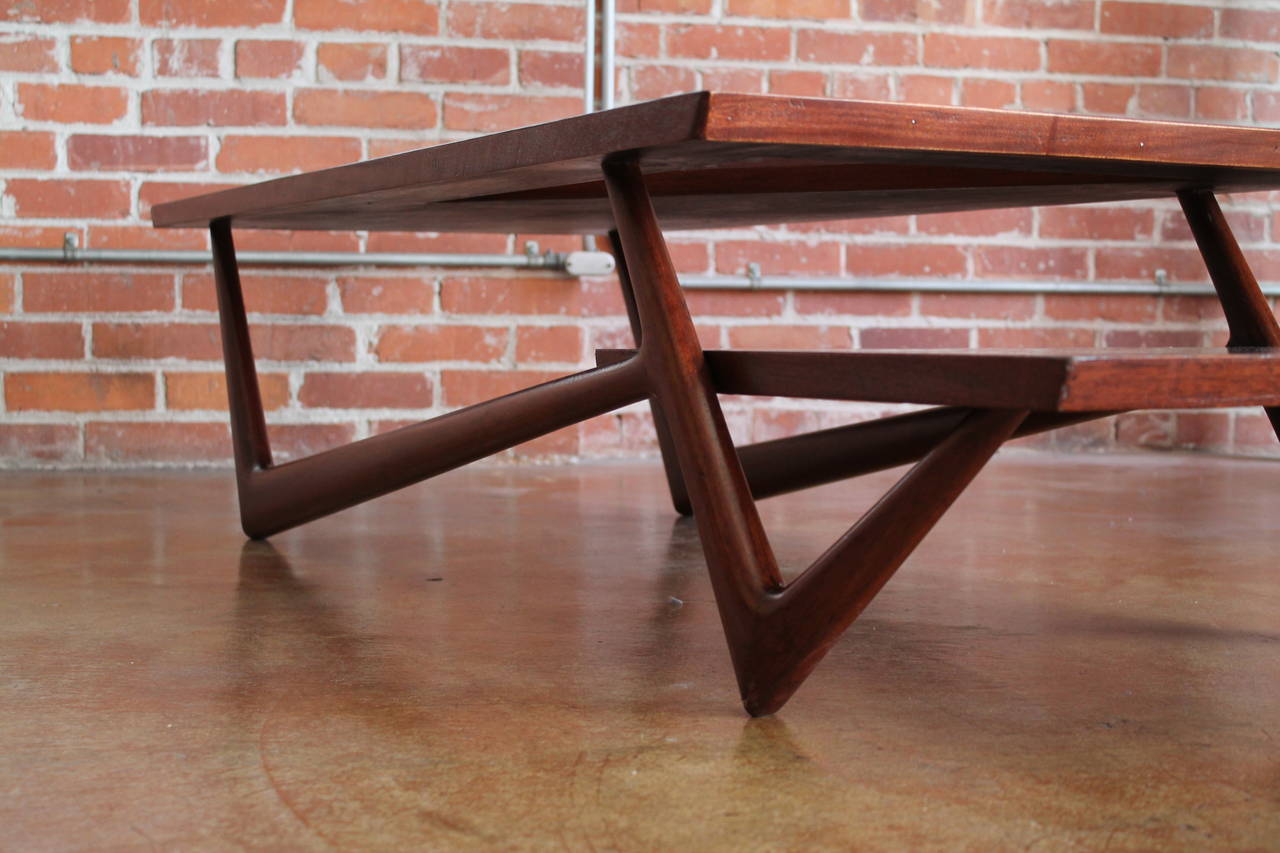 Beautiful 1950s Eugenio Escudero Two-Tier Sculptural Coffee Table For Sale 1