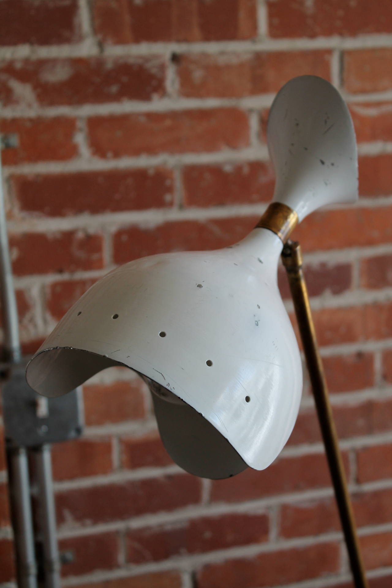 Mid-20th Century Beautiful 1950s Italian Counterweight Sculptural Floor Lamp