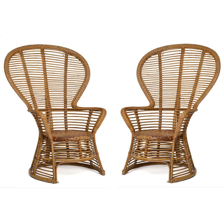 Pair of armchairs with structure in bamboo, and finished in plaited enea. France 1950. Measures: 54x77x35/120(h)