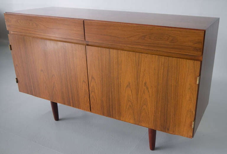 Ib Kofod Larsen Danish Modern Rosewood Sideboard  In Excellent Condition For Sale In Fairfield, ME