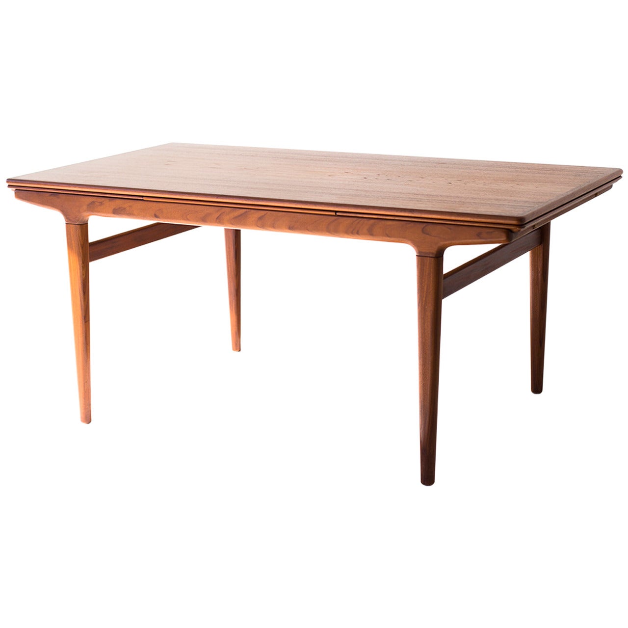 Johannes Andersen Dining Table for Uldum Møbelfabrik