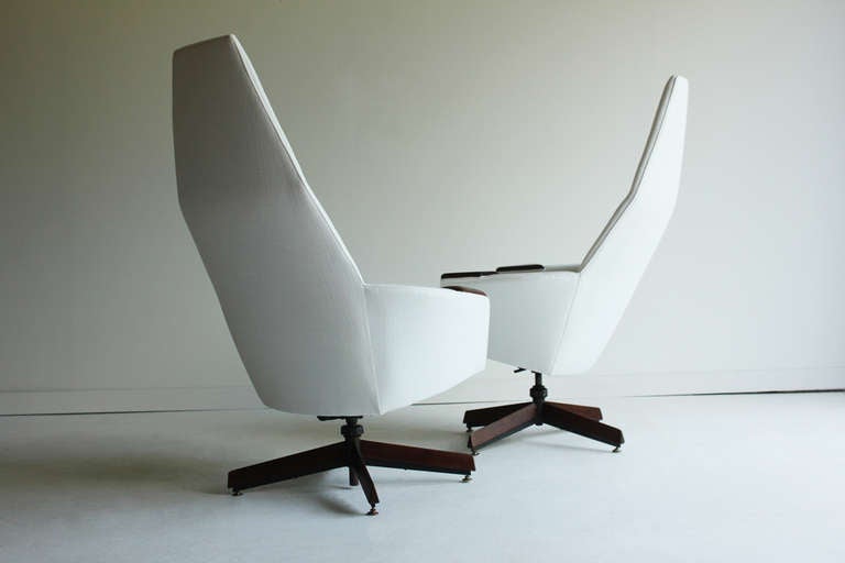 Adrian Pearsall Highback Lounge Chairs 2174-C for Craft Associates

Excellent restored condition. Reupholstered with original intergrity including hand cut foam. Chairs retain original base's, with some plastic gliders missing.

Seat Depth: 20