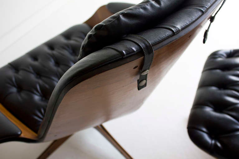 Mid-20th Century George Mulhauser Lounge Chair and Ottoman for Plycraft