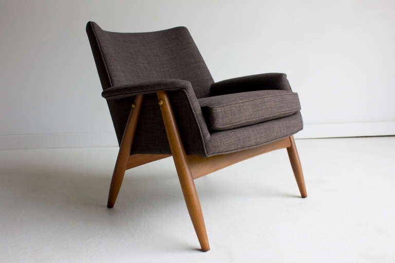 Milo Baughman Lounge Chair for James Inc.

Excellent restored condition. Reupholstered with original intergrity including hand cut foam. Wood is in great vintage condition with normal wear and slight imperfections.

H: 25.5 (64.8cm)
W: 30.75