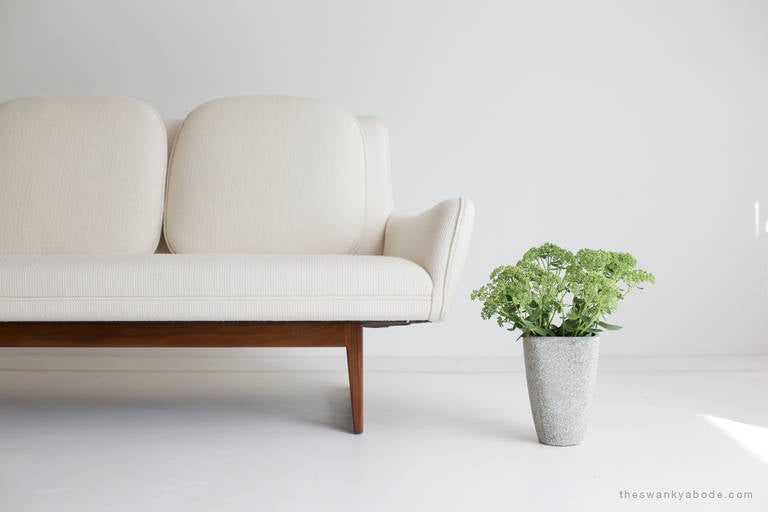 Fabric Jens Risom Sofa for Jens Risom Design