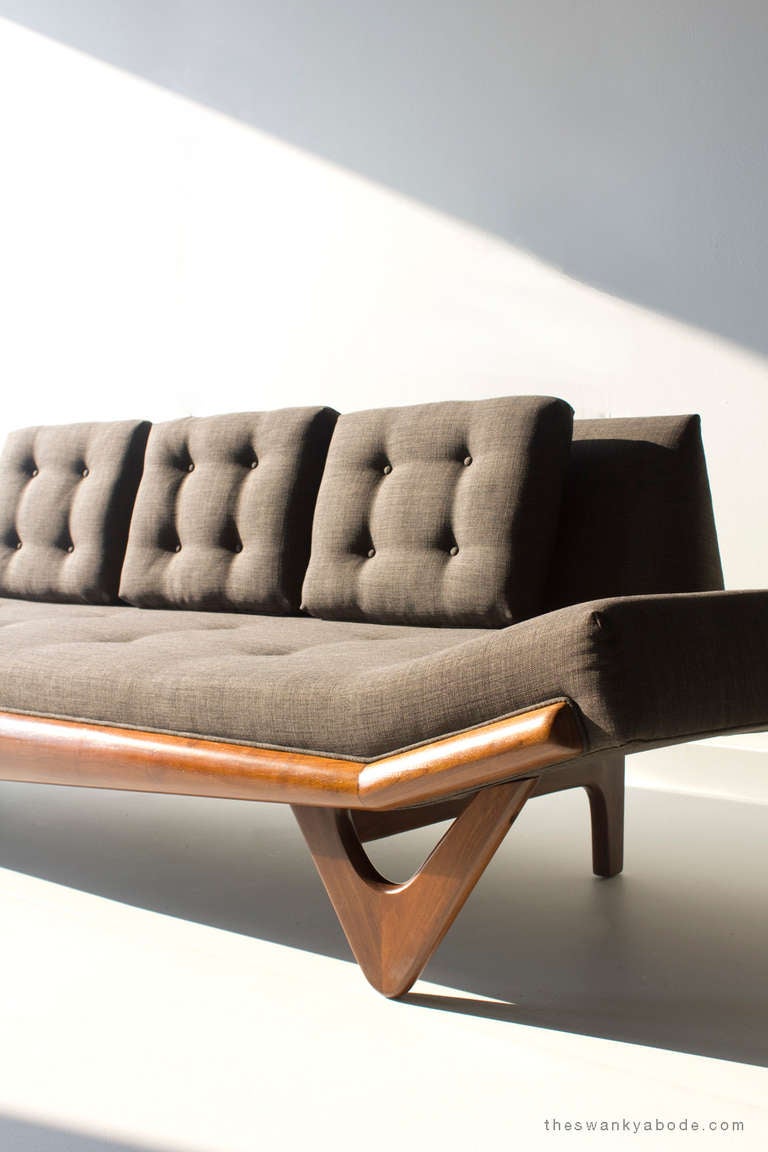 designer: Adrian Pearsall

Manufacturer: Craft Associates
Period/Model: Mid Century Modern
Specs: Walnut, Highly Durable Fabric

condition

This Adrian Pearsall sofa for Craft Associates has been completely restored to its original