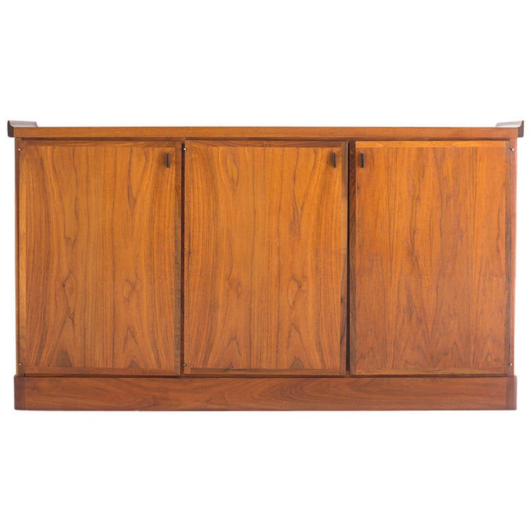 MidCentury Walnut Credenza For Sale at 1stdibs