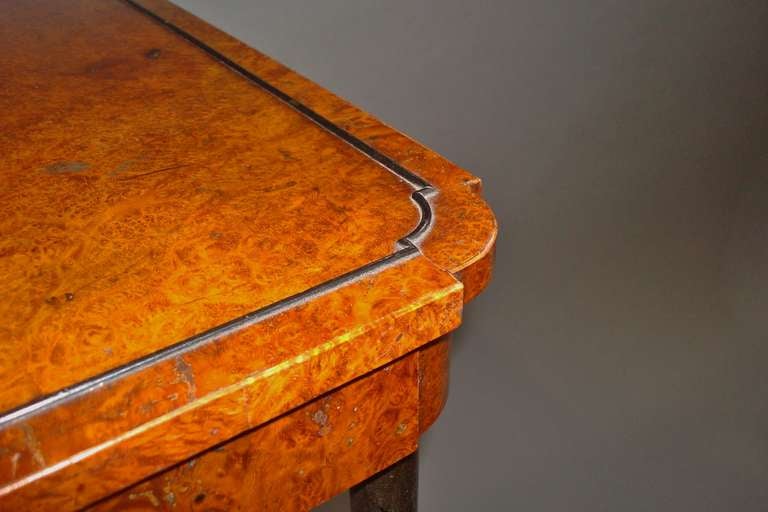 An Elegant Pair of Rare Regency Amboyna Occasional Tables For Sale 2