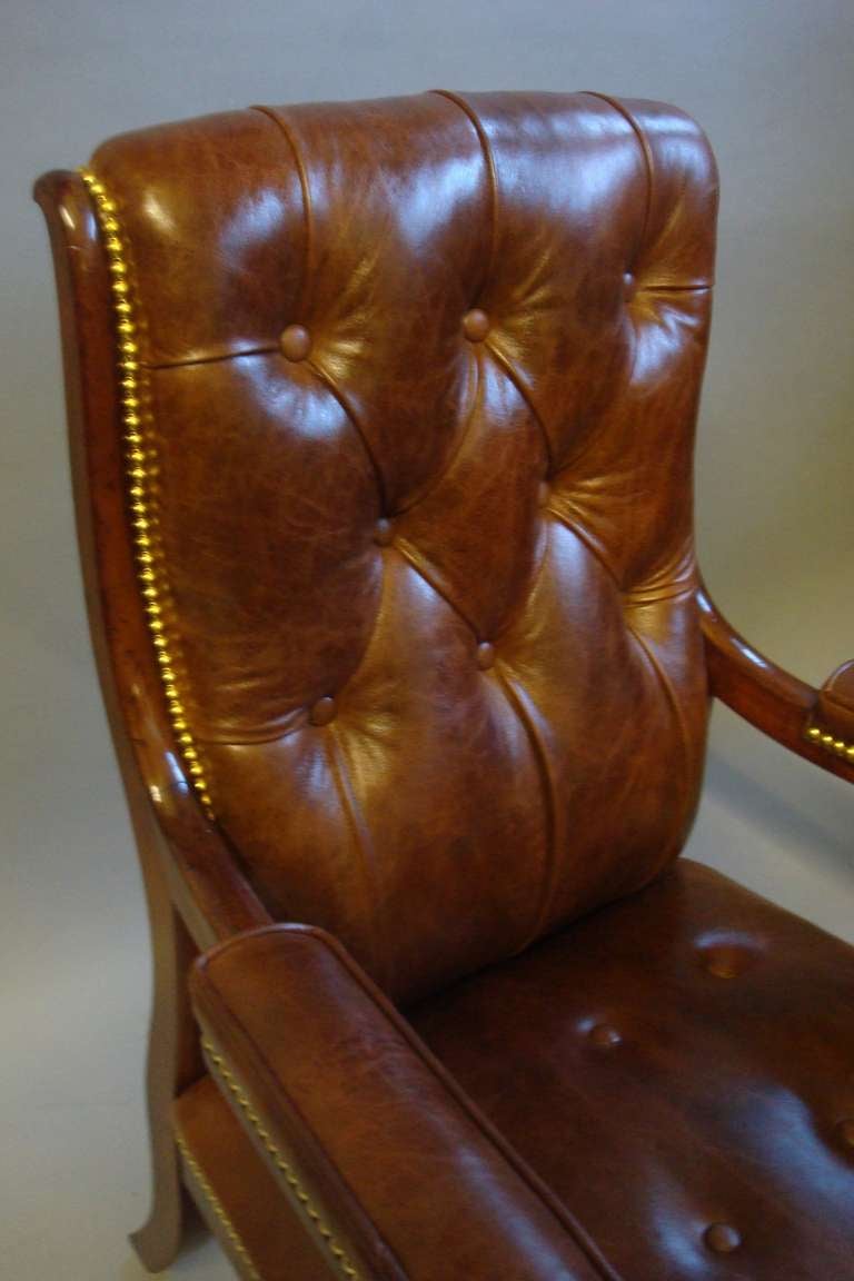 A Good Regency Mahogany and Leather Library Open Armchair For Sale 3