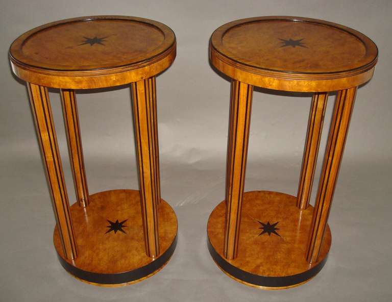 French Smart Pair of Burr Elm and Ebony Occasional Tables For Sale