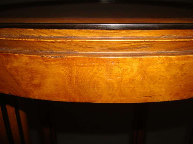 Smart Pair of Burr Elm and Ebony Occasional Tables For Sale 4