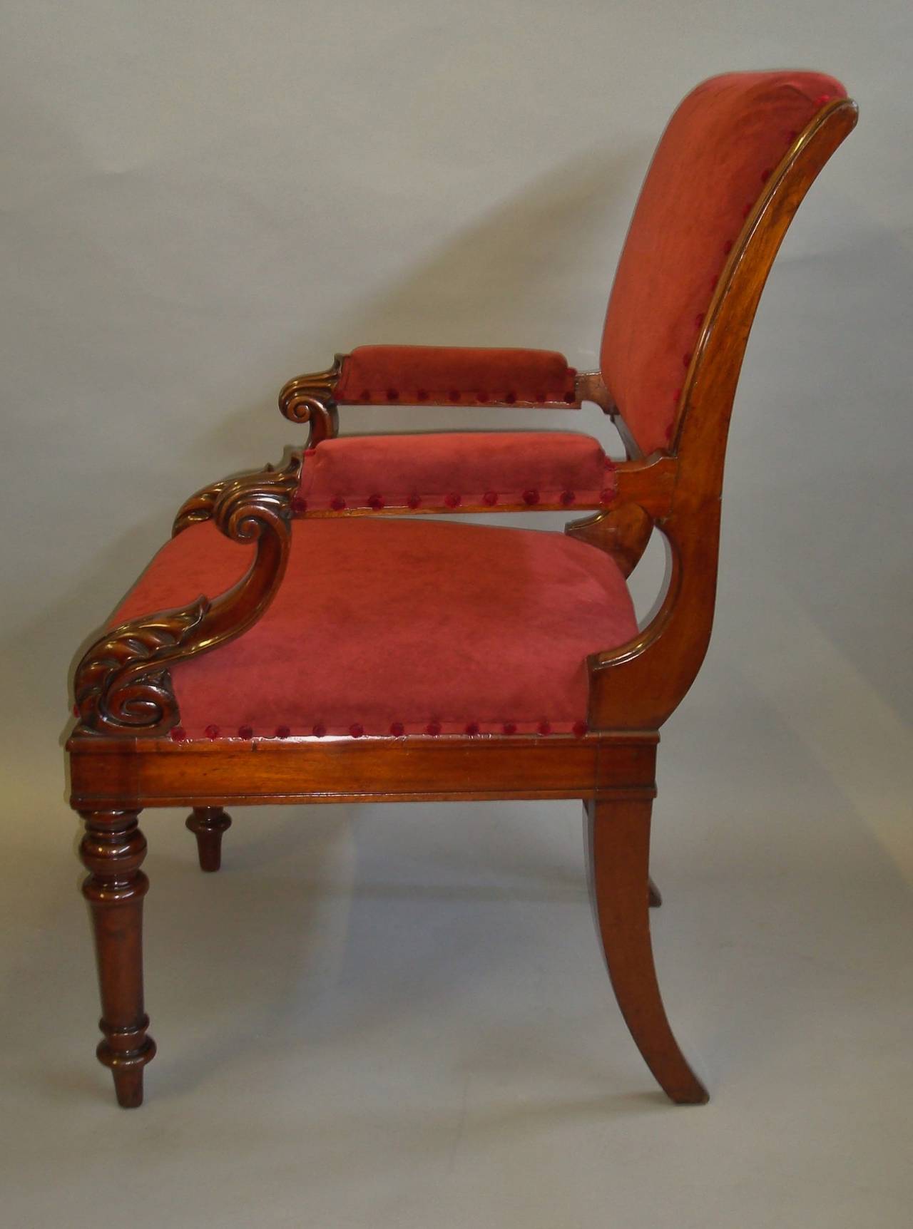 George IV Mahogany Library Chair of Bold Proportions For Sale 1