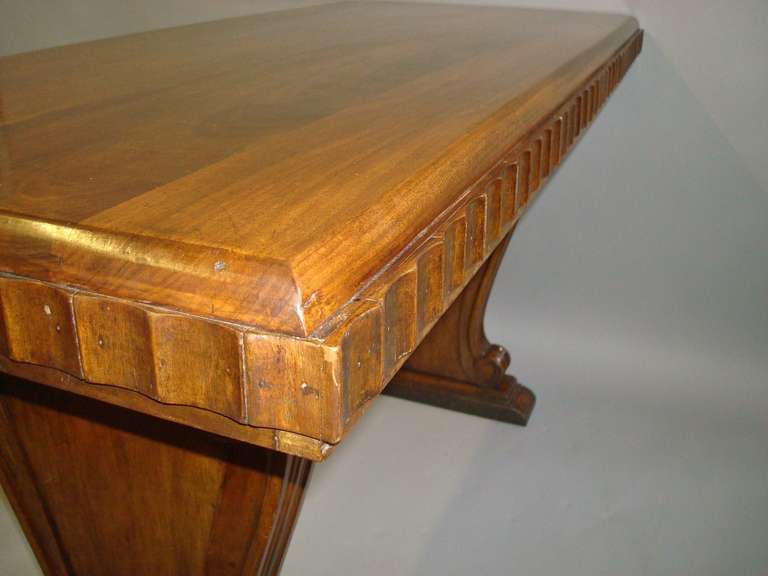 Stylish Early 20th Century Walnut Centre Table in the Art Deco Style For Sale 3