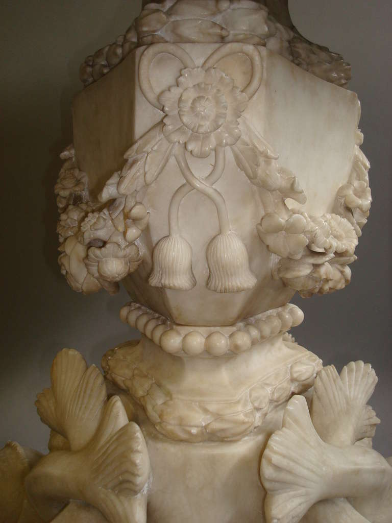 Very Impressive Mid 19th Century Italian Marble Centre Table 4