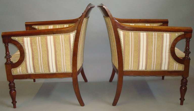 Elegant 19th Century Pair of French Mahogany Armchairs 2