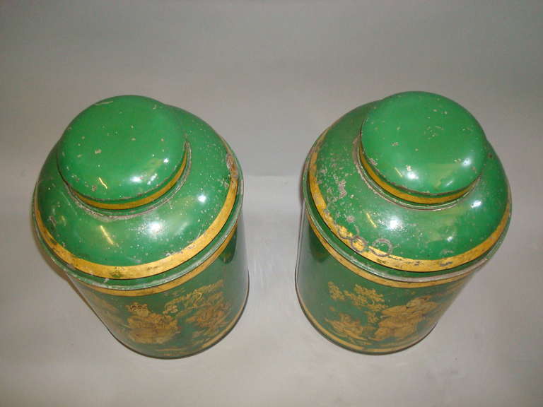 Metal Good Pair of English 19th Century Japanned Tole Tea Canister For Sale