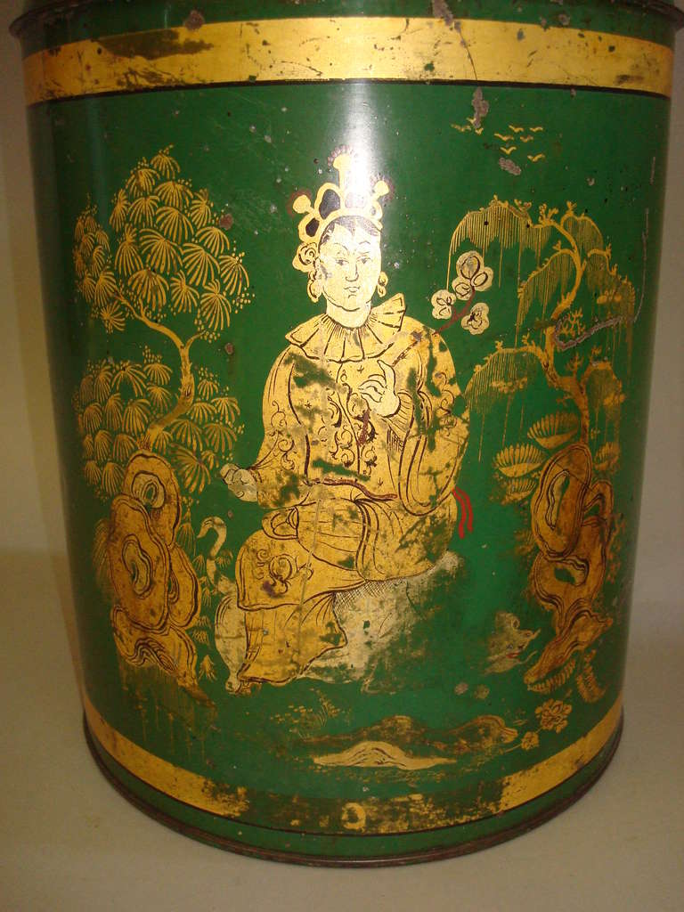 Good Pair of English 19th Century Japanned Tole Tea Canister For Sale 2