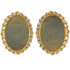 Mid-19th Century Pair of Floretine Gilt Wood Wall Mirrors 5