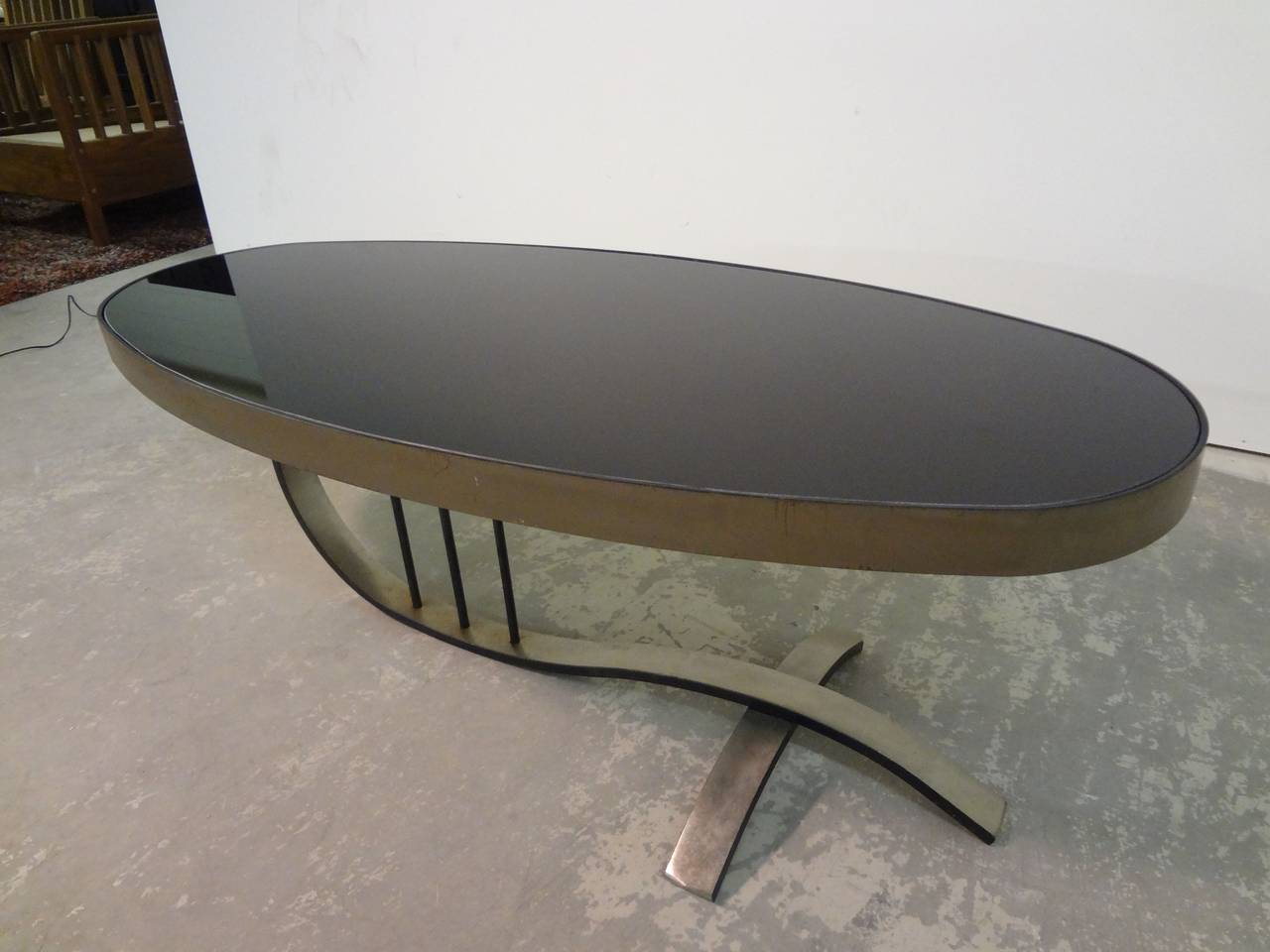 Mid-20th Century Sophisticated French Cantilevered Cocktail Table