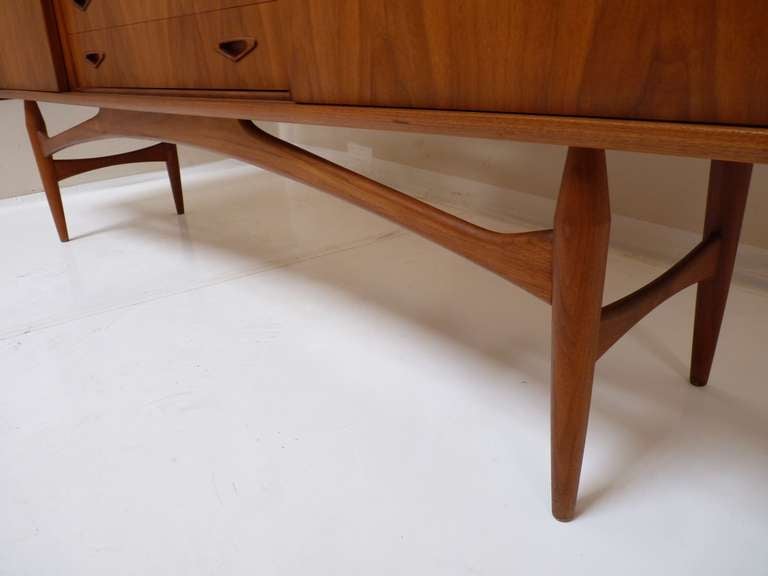 Stunning Danish Credenza Bar Cabinet in Walnut 3