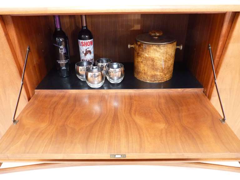 Stunning Danish Credenza Bar Cabinet in Walnut 6