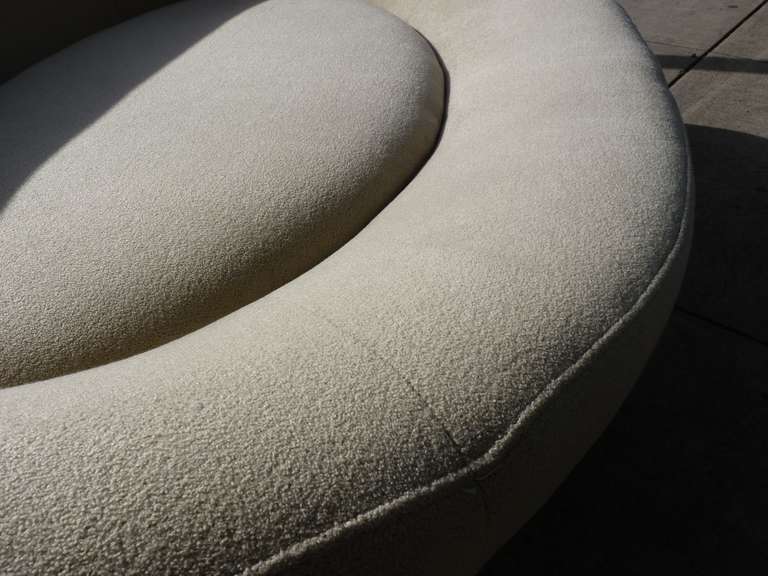 Large Oval Chaise Lounge Chair after Milo Baughman 2