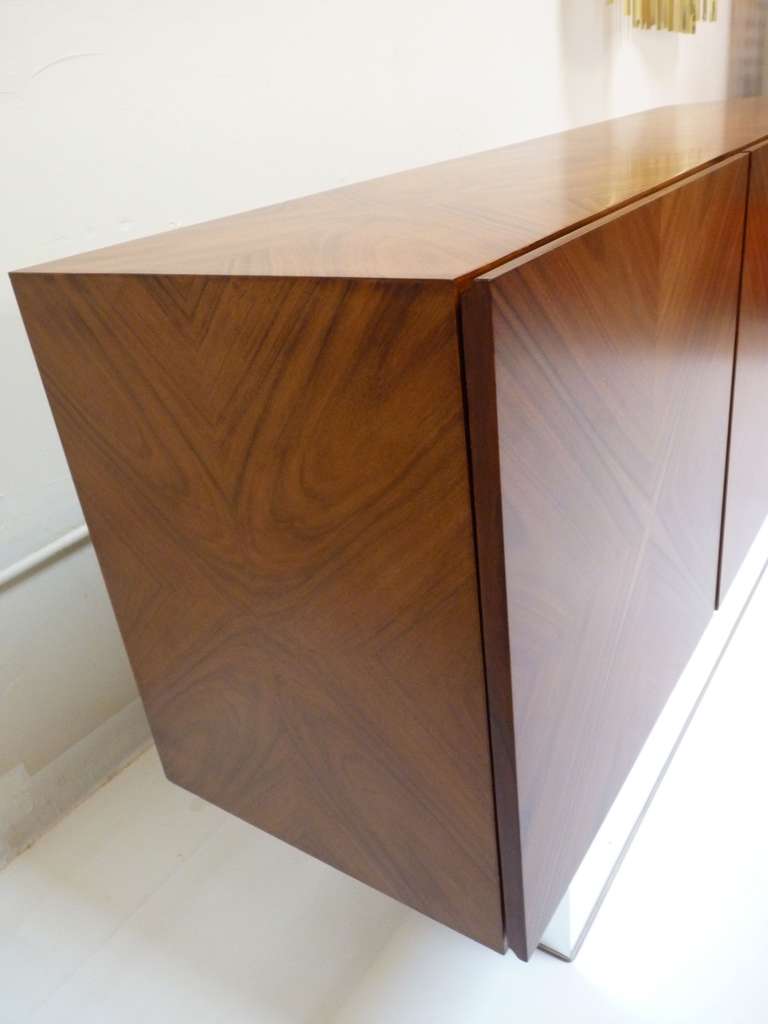 Outstanding Rosewood Credenza by Milo Baughman for Thayer Coggin 4