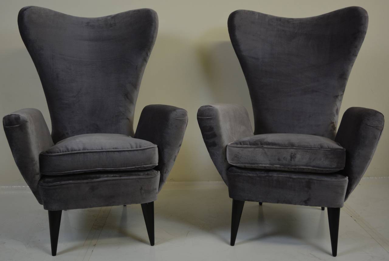Stunning Pair of Italian Chairs after Gio Ponti, circa 1950s 5
