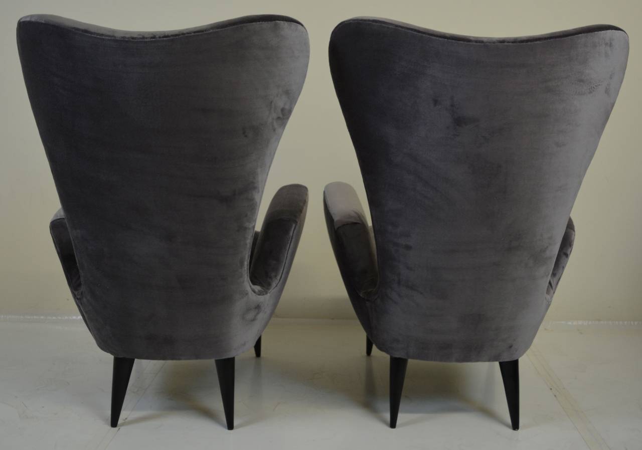 Stunning Pair of Italian Chairs after Gio Ponti, circa 1950s 3