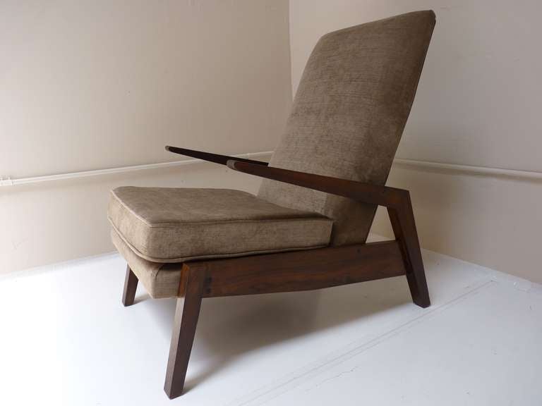 Lounge Chair in Walnut by Martin Borenstein  In Good Condition In San Diego, CA