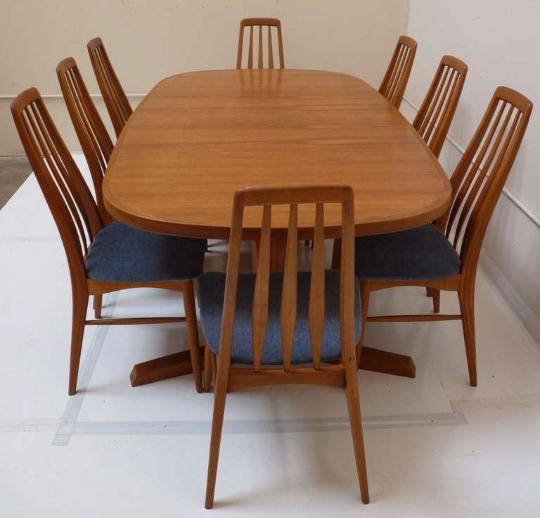 Danish Modern Dining Set with Eight Eva Chairs by Niels Kofoed in Teak In Good Condition In San Diego, CA