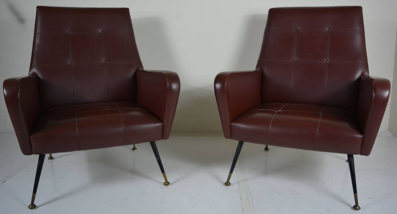 Pair of Masculine Italian Armchairs, circa 1960s In Good Condition For Sale In San Diego, CA