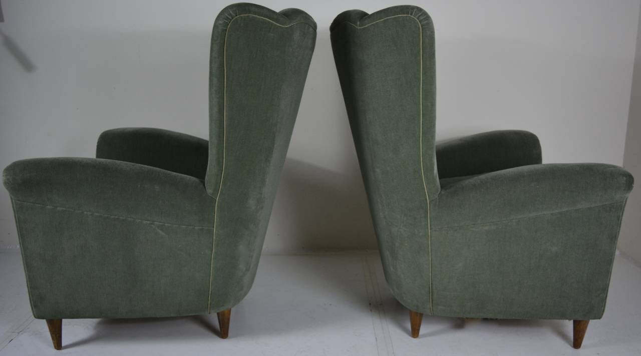 Pair of Italian Wingback Lounge Chairs in Original Olive Mohair, circa 1940s 1