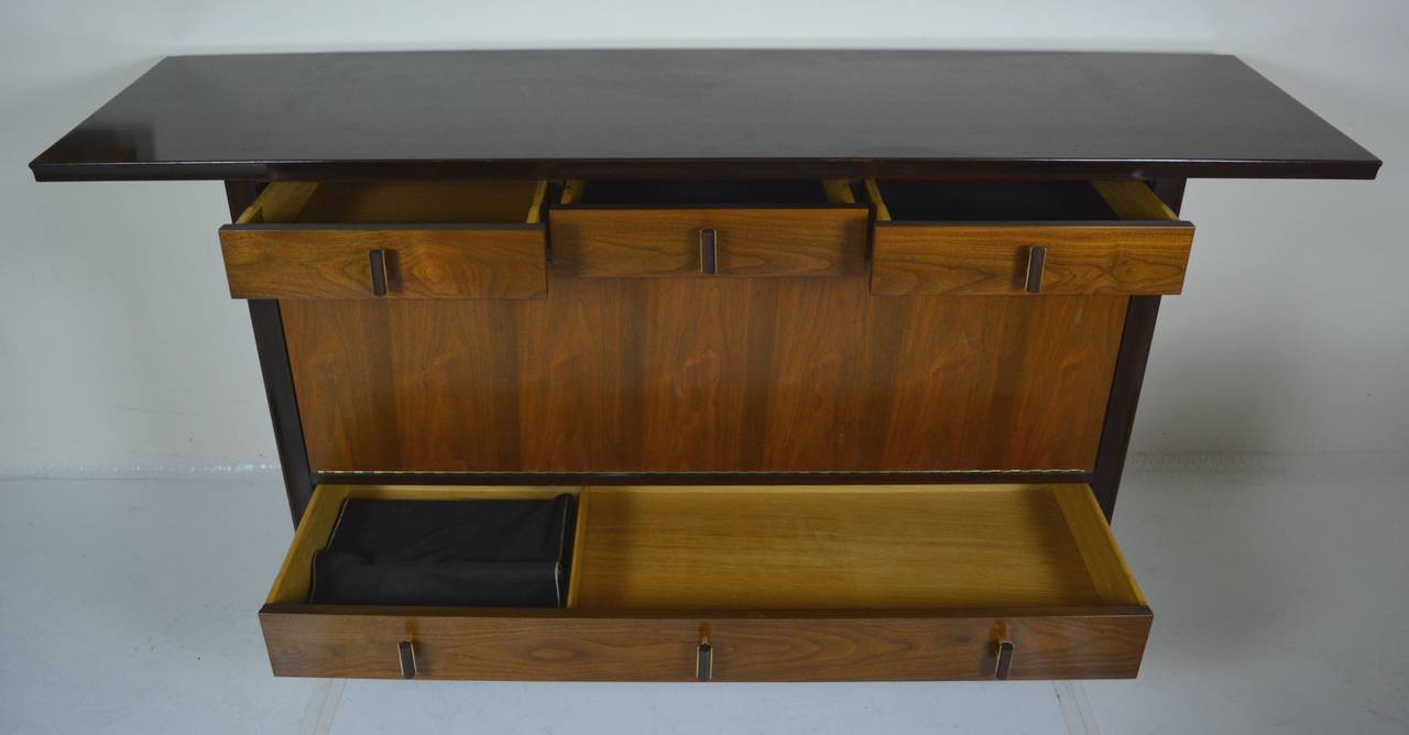 Rare Edward Wormley Drop Down Bar, Credenza for Dunbar In Good Condition For Sale In San Diego, CA