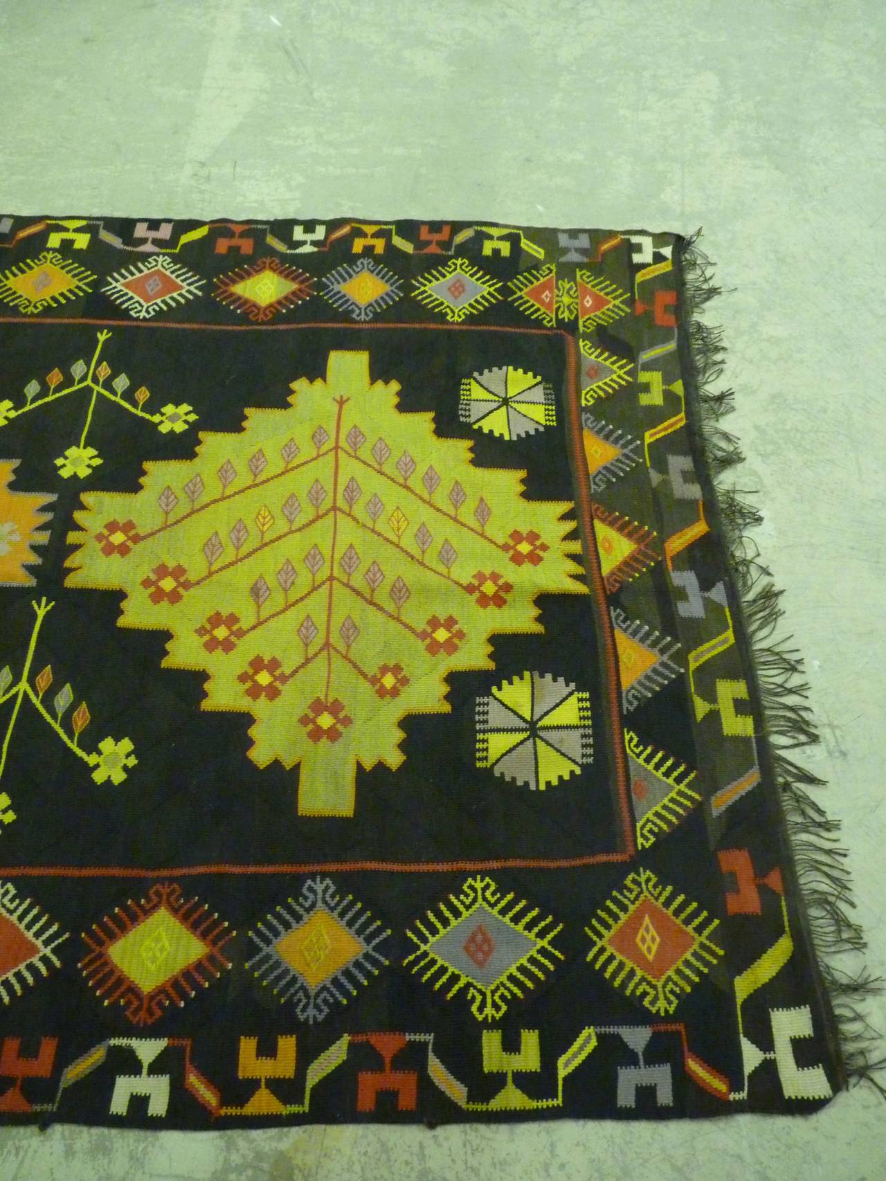 Vintage Bessarabian Kilim In Excellent Condition For Sale In San Diego, CA