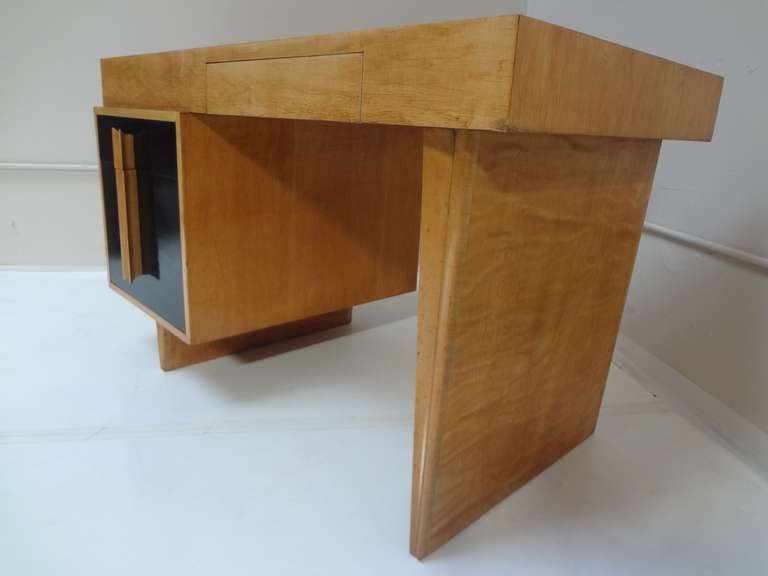 American Rare, Early Desk by Vladimir Kagan circa 1948