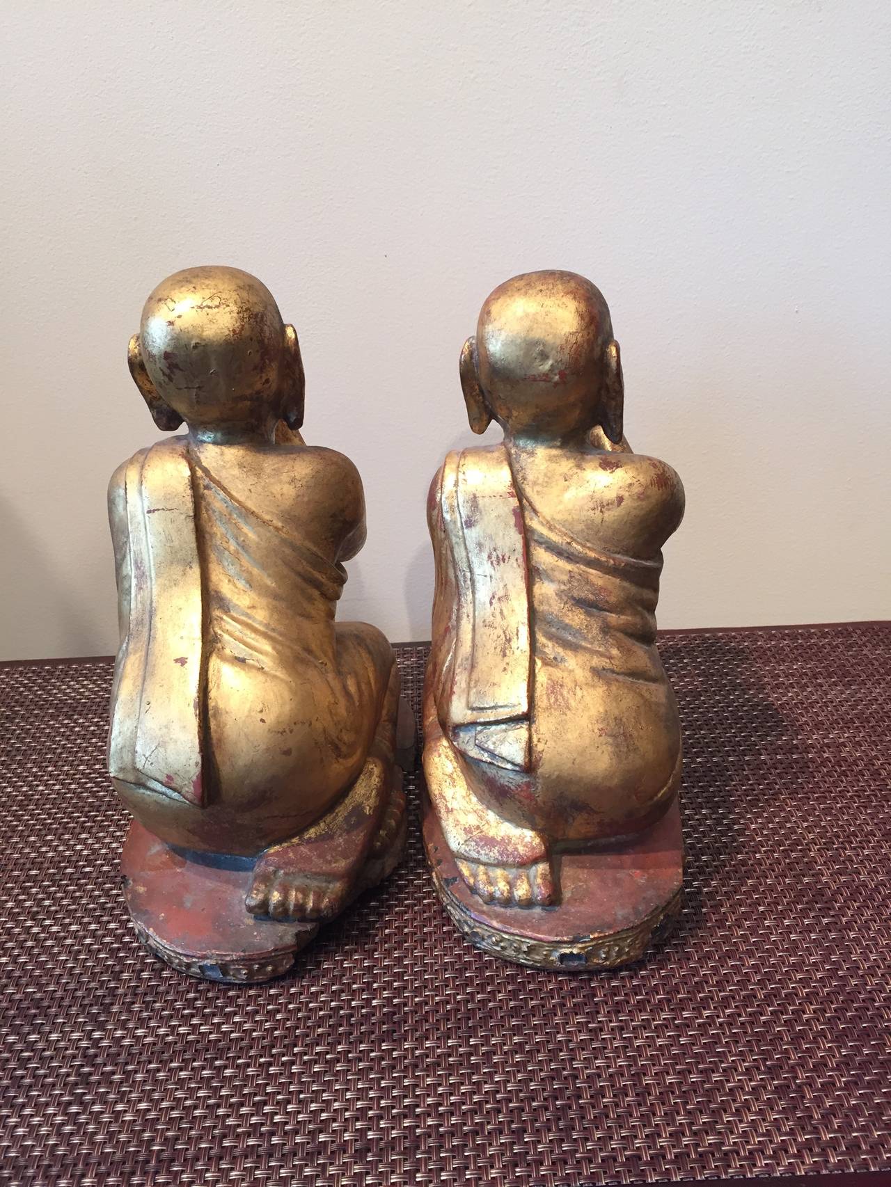Pair of Burmese Praying Monks In Good Condition In New York, NY