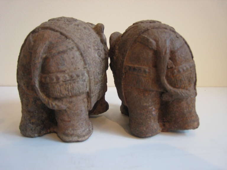 An adorable pair of 19th Century Chinese cast iron elephants from Shanxi Province.
M820
abhayatribeca.com