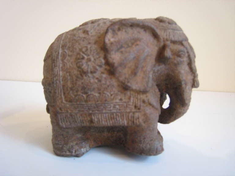 Pair of Antique Cast Iron Elephants In Excellent Condition In New York, NY
