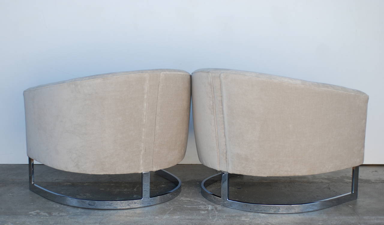 Milo Baughman Curved T-Back Club Chairs 2