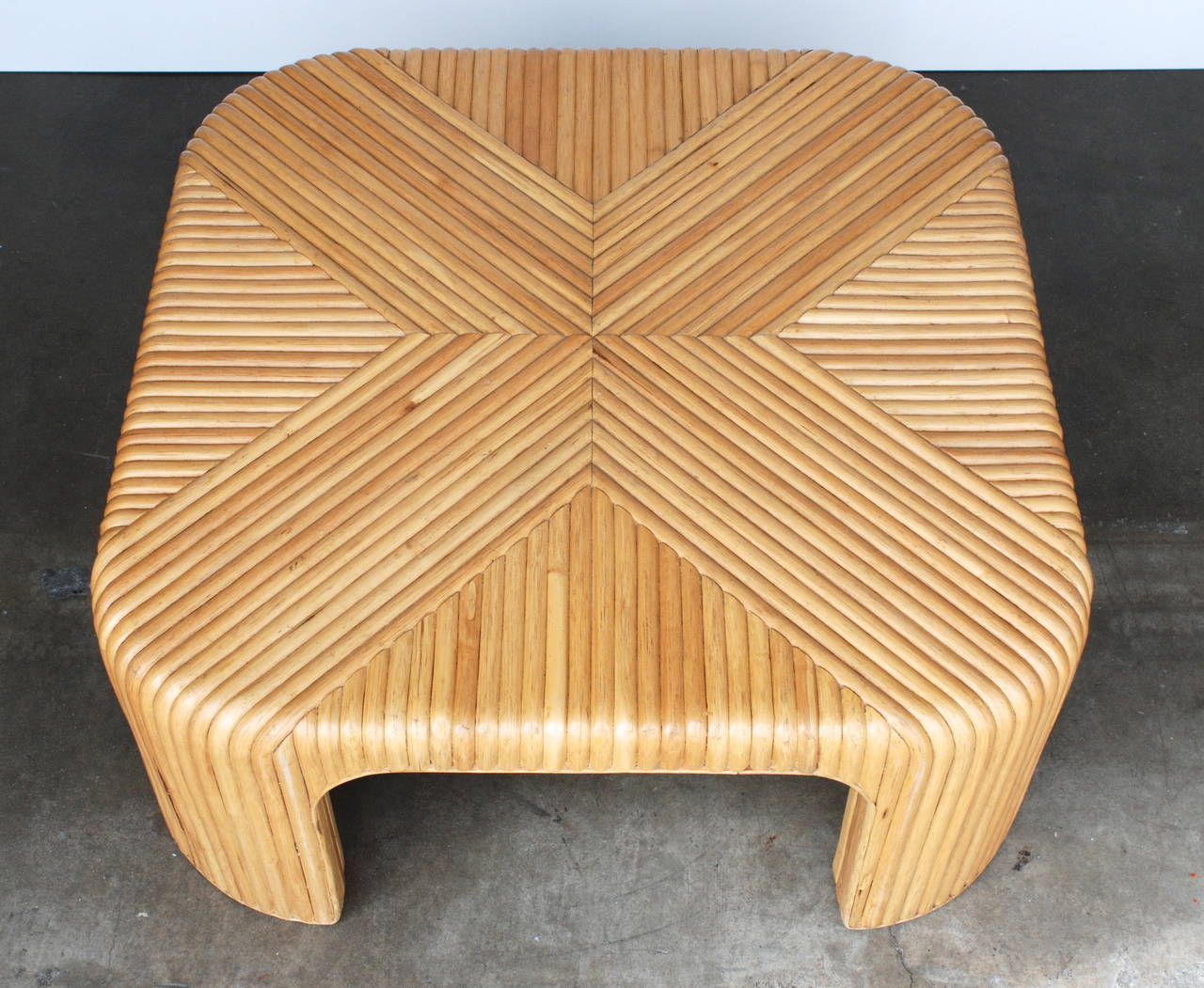 Graphic Rattan Coffee Table In Excellent Condition In Palm Springs, CA